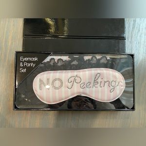 🎉New Victoria’s Secrect mask and Panty set